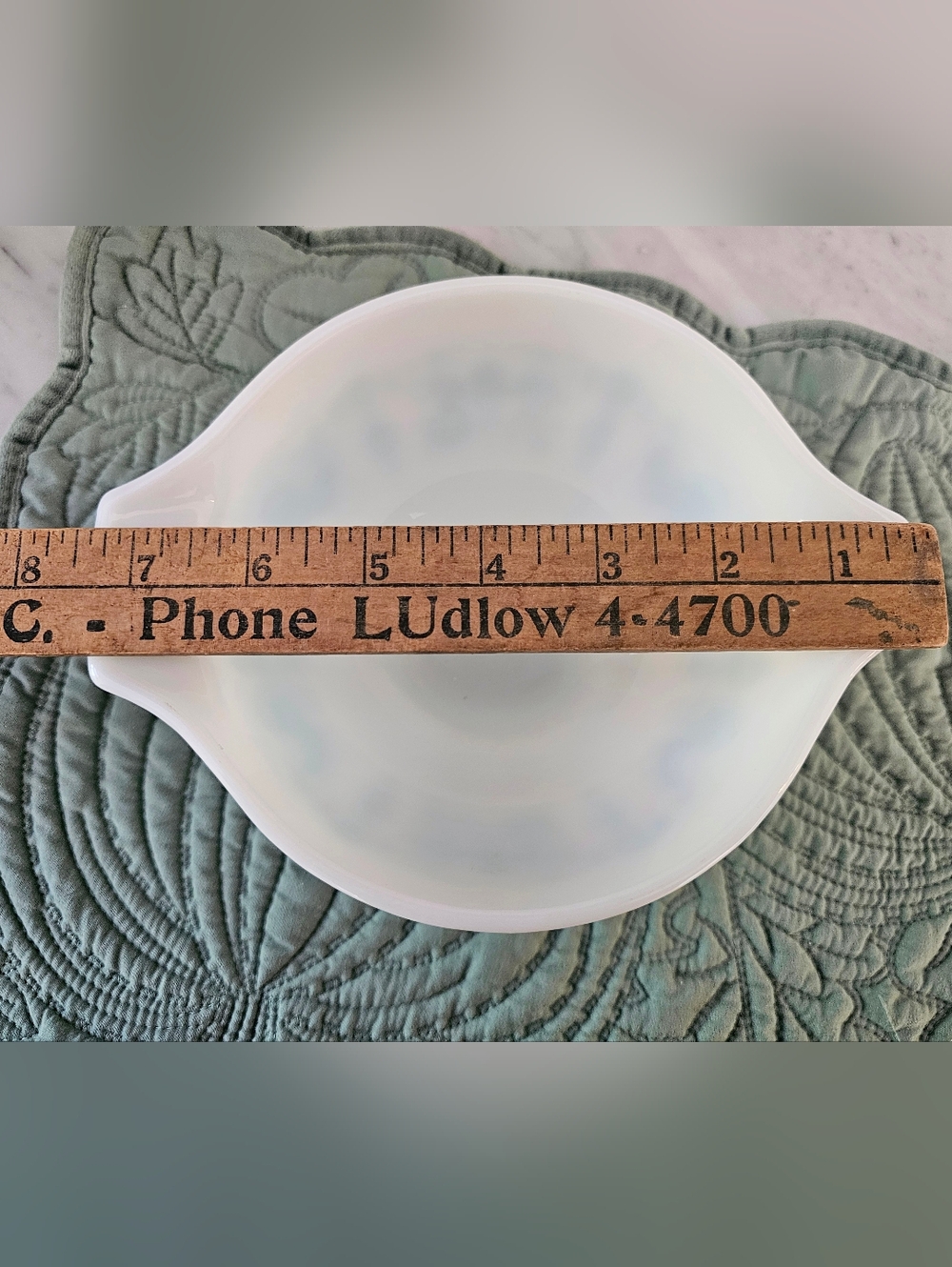 Vintage Pyrex Butterprint Small Handled Bowl Cinderella Amish Milk Glass - Picture 5 of 5